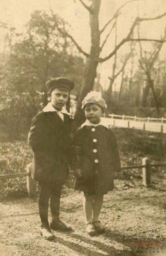  Constant and his brother Jan Nieuwenhuijs, ca 1926