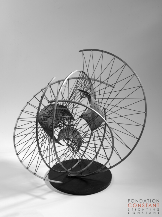 Constant Nieuwenhuys-Constructie met halve cylinders, 1958