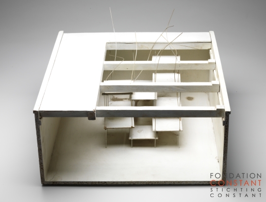 Constant Nieuwenhuys-Schaalmodel voor ludieke trap, 1969-4