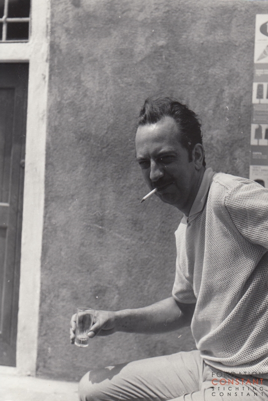 Constant smoking, Venice Biennale
