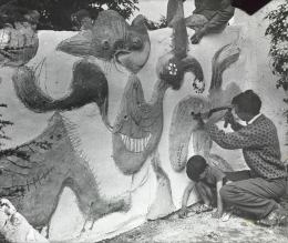 1949 Constant werkt aan een relief van de tuinmuur van Jorgen Nash in Tibirkelunde-2