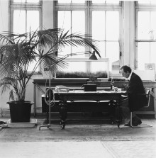 Constant aan het tekenen, Wittenburg, 1980, Unknown