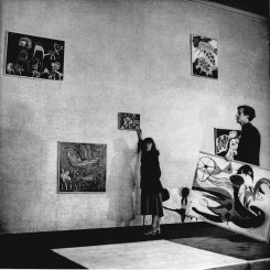 Opbouw Cobra tentoonstelling Stedelijk, 1949