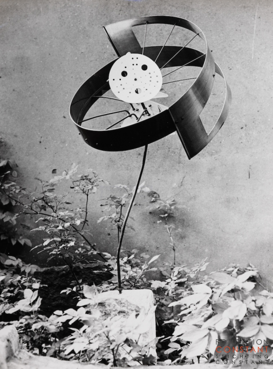 Constant Nieuwenhuys-La fleur mécanique, 1959-5 by Victor Nieuwenhuys