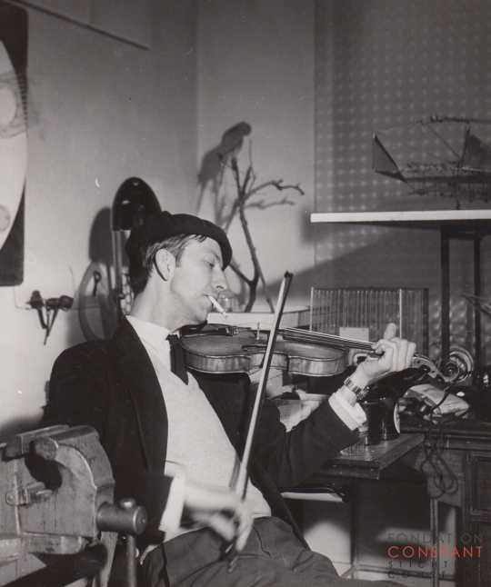 Constant playing violin, 1960