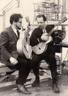 Constant playing guitar with Pieter van der Staak